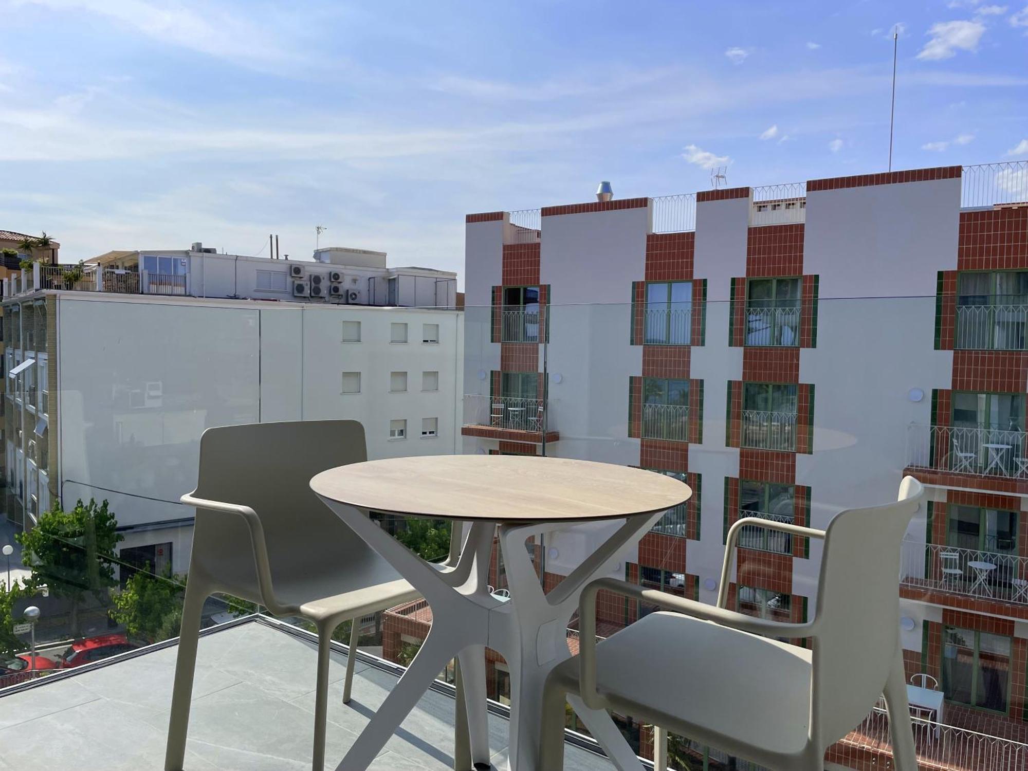 Rentalmar Suites Salou Families Only Стая снимка